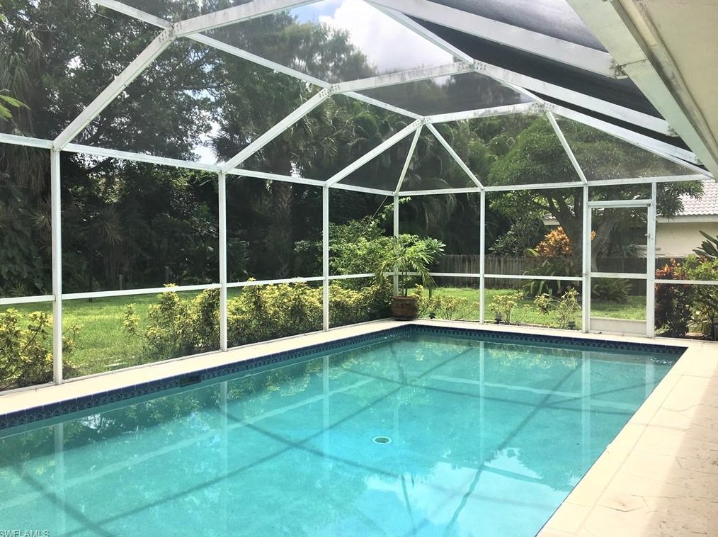 5227 Selby Dr, Fort Myers, FL 33919
