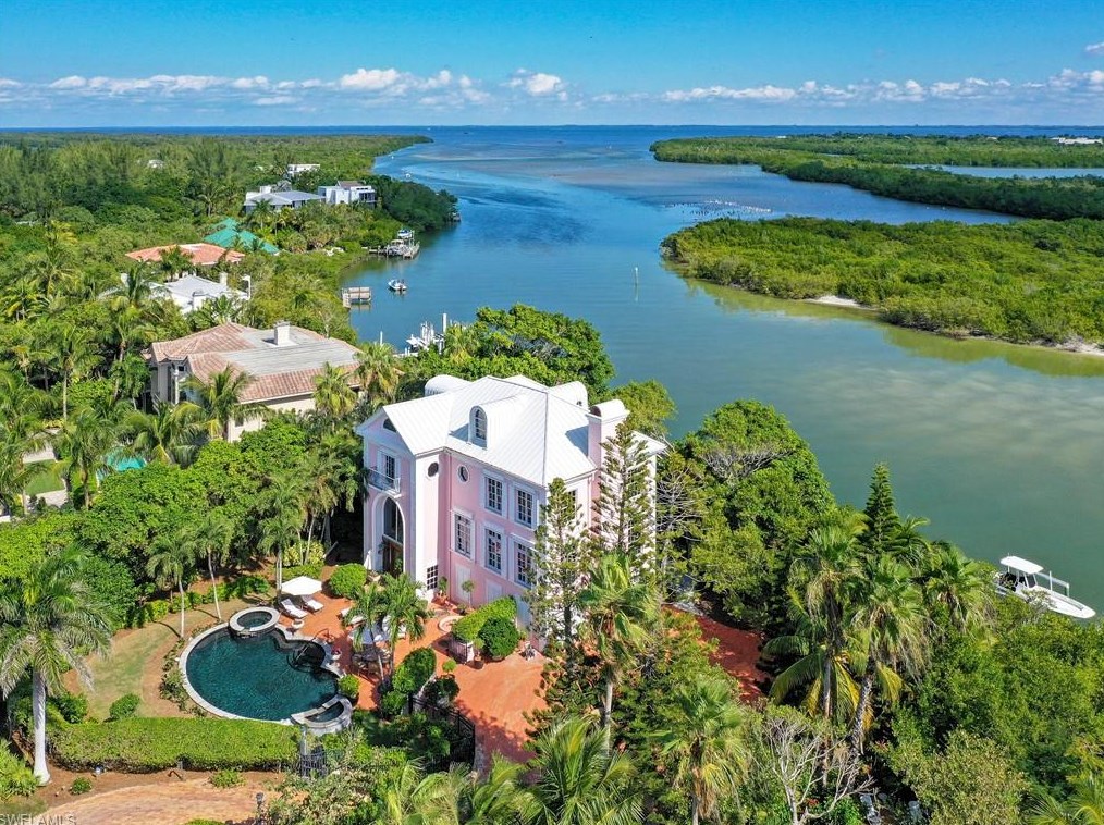 17201 Captiva Dr, Captiva, FL 33924