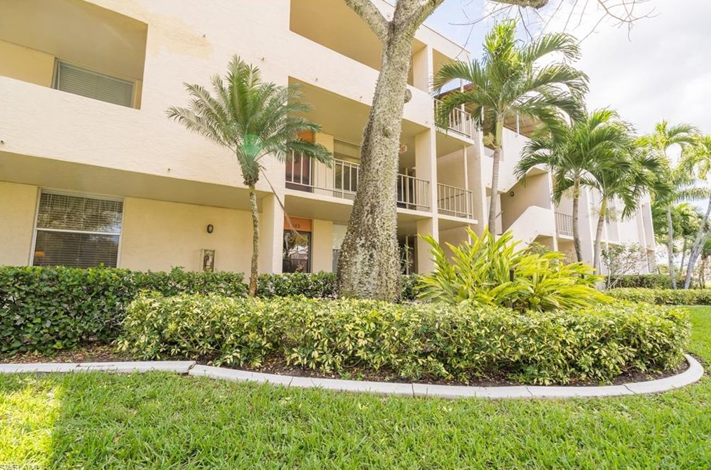 5959 Winkler Rd #103, Fort Myers, FL 33919
