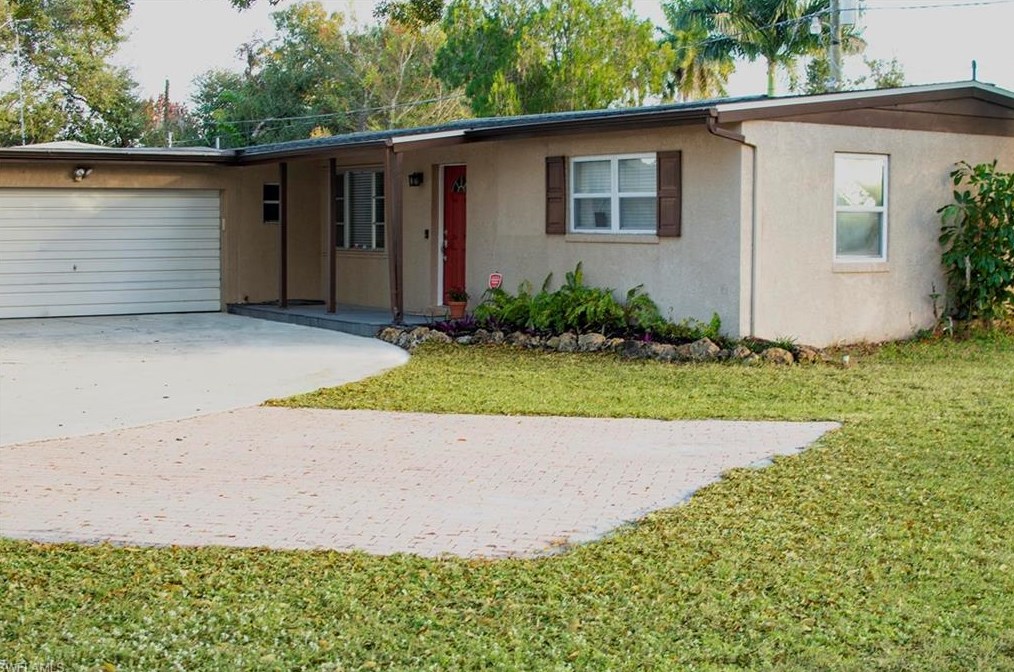 1604 Passaic Ave, Fort Myers, FL 33901-6932
