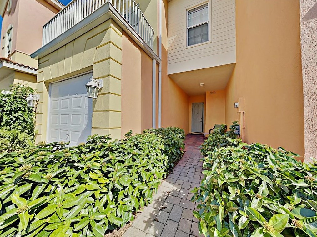 9817 Cristalino View Way Apt 103, Fort Myers, FL 33908