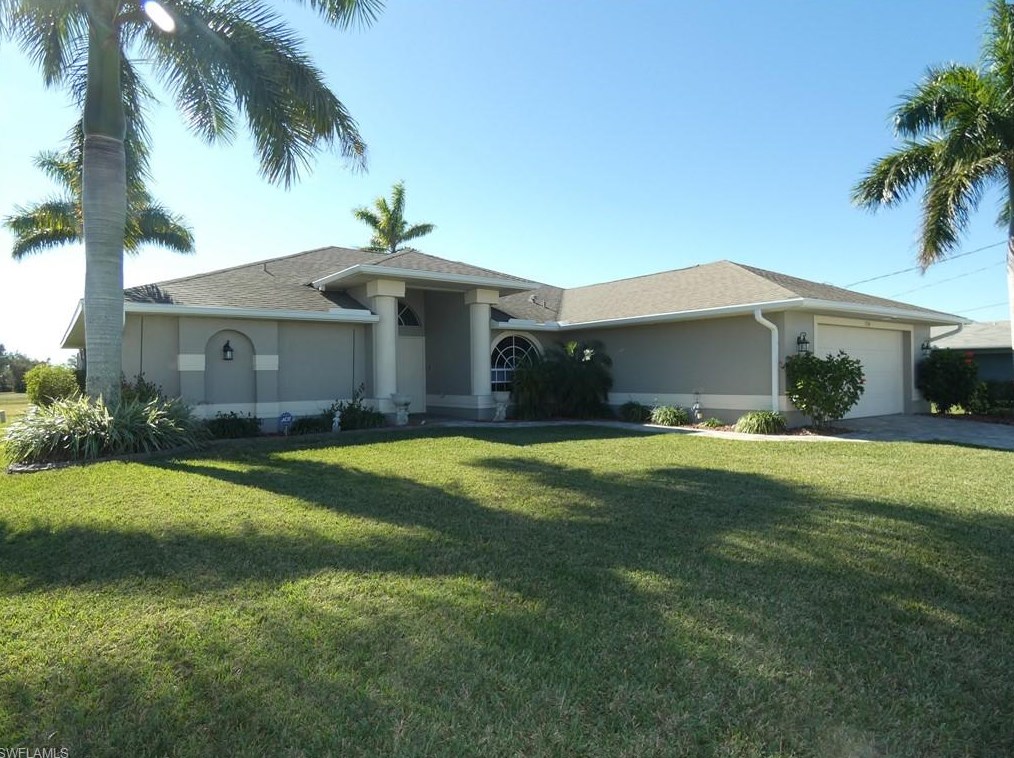 334 17th Ter, Cape Coral, FL 33990-2216