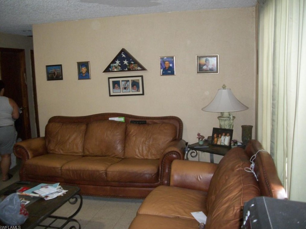 349 Se 4th St, Belle Glade, FL 33430