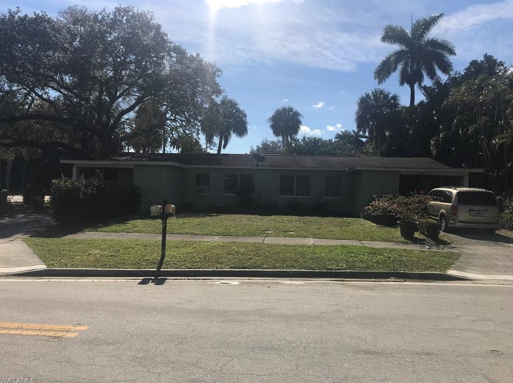 2668 Michigan Ave, Fort Myers, FL 33916-1839