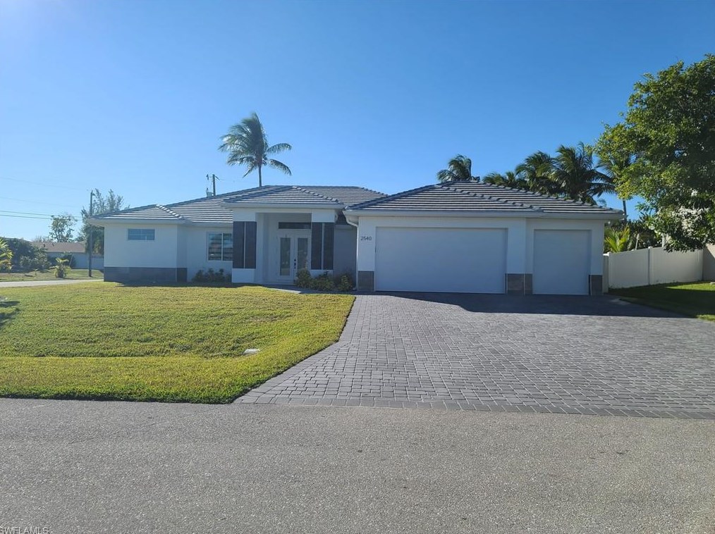 2540 11th Pl, Cape Coral, FL 33914-4125