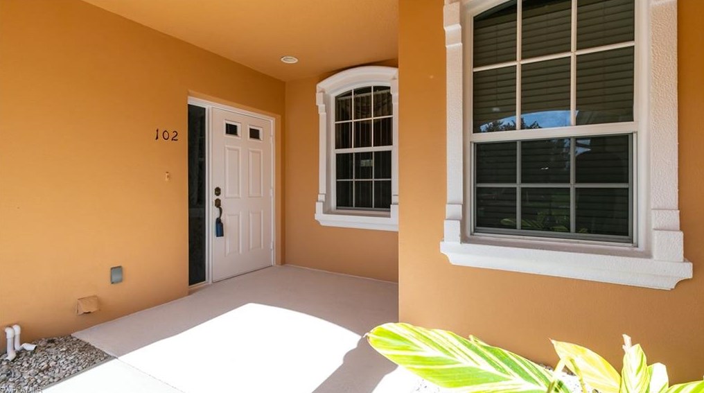 14000 Eagle Ridge Lakes Dr, Fort Myers, FL 33912-0704