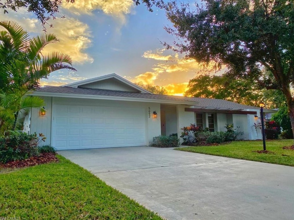 5692 Eichen Cir, Fort Myers, FL 33919-2514