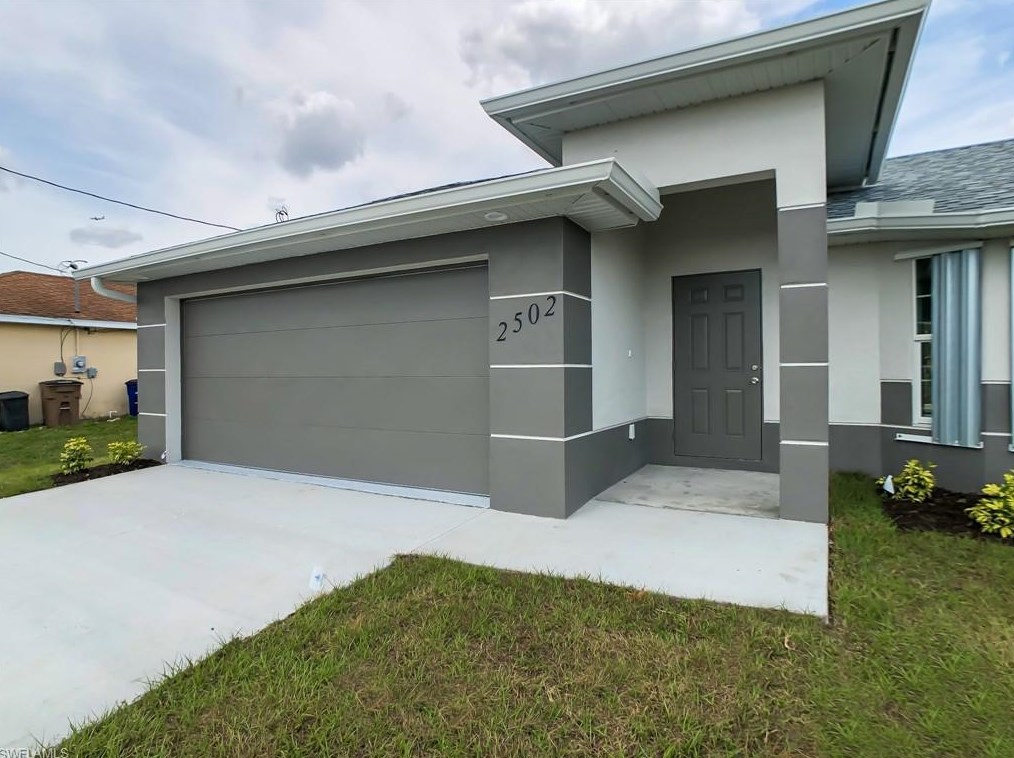 1502 7th Pl, Cape Coral, FL 33909-1028