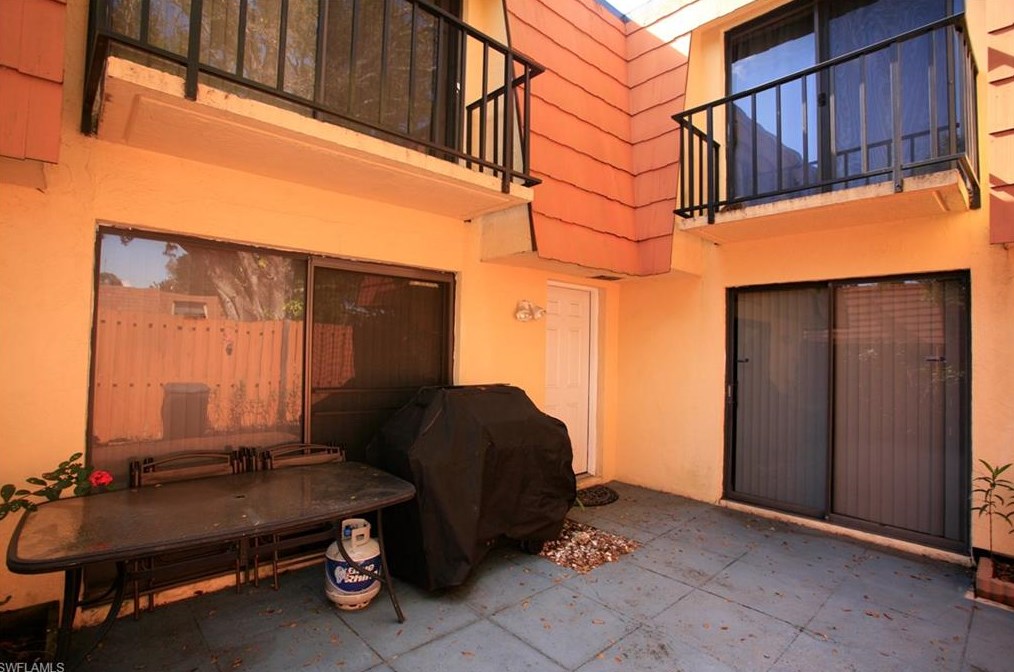 1700 Park Meadows Dr #1, Fort Myers, FL 33907