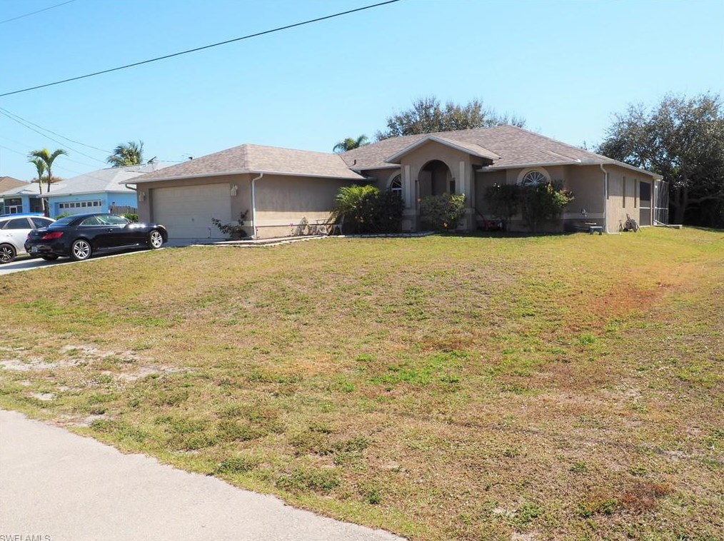 1910 13th Ln, Cape Coral, FL 33991-2315