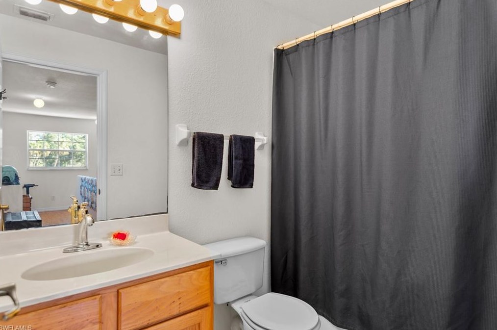 19500 Armeda Rd, Alva FL  33920-3126 exterior