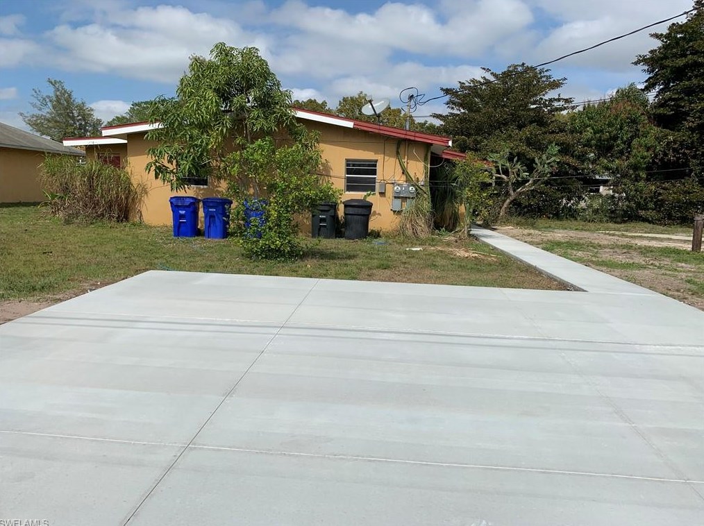 2971 Dunbar Ave, Fort Myers, FL 33916