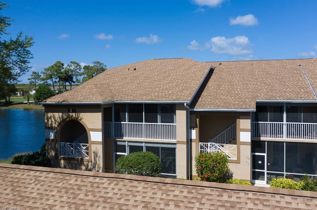 8083 Queen Palm Ln, Fort Myers, FL 33966-6417