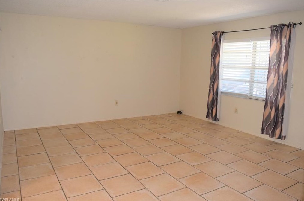 2249 River Ridge Blvd, Fort Myers, FL 33905-1775