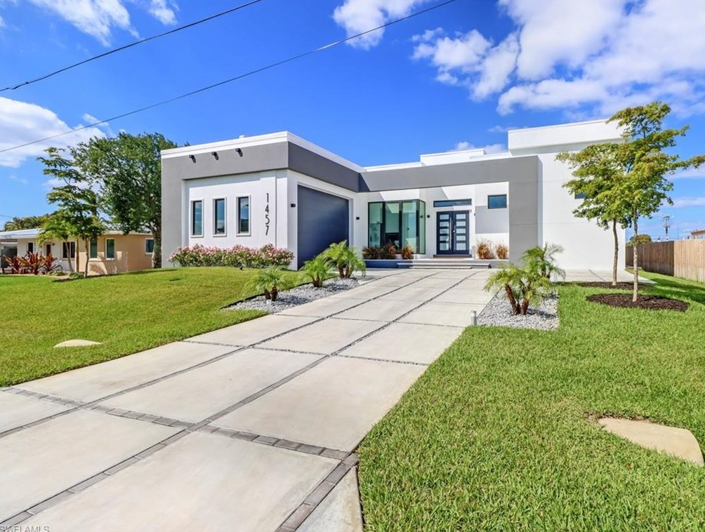 1457 Vendome Ct, Cape Coral, FL 33904-9762