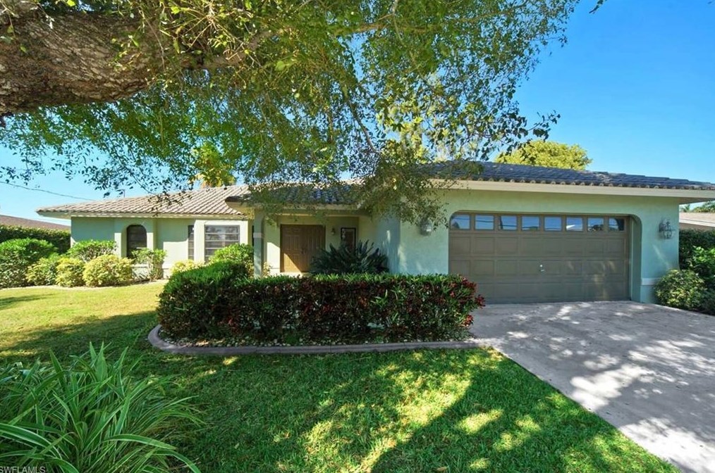 5316 2nd Pl, Cape Coral, FL 33914-7185