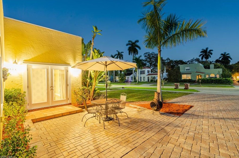 1533 Barcelona Ave, Fort Myers, FL 33901-6643