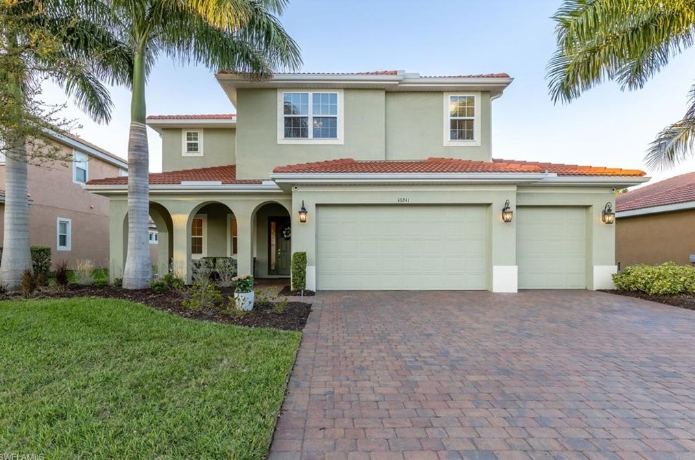 13241 Seaside Harbour Dr, Fort Myers, FL 33903-7118