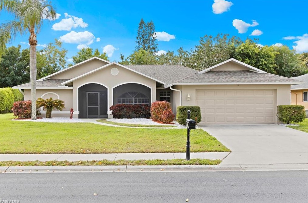 7638 Woodland Bend Cir, Fort Myers, FL 33912-5630
