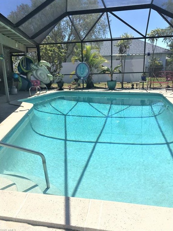 7002 Overlook Dr, Fort Myers, FL 33919-6817
