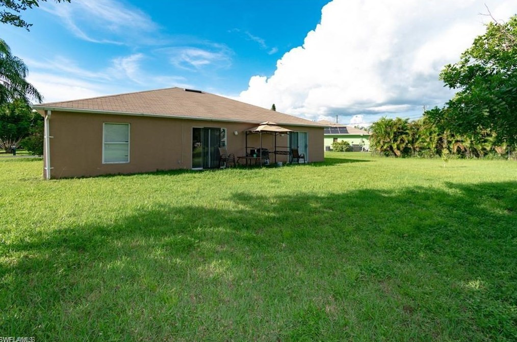 1818 1st St, Cape Coral, FL 33909-2791