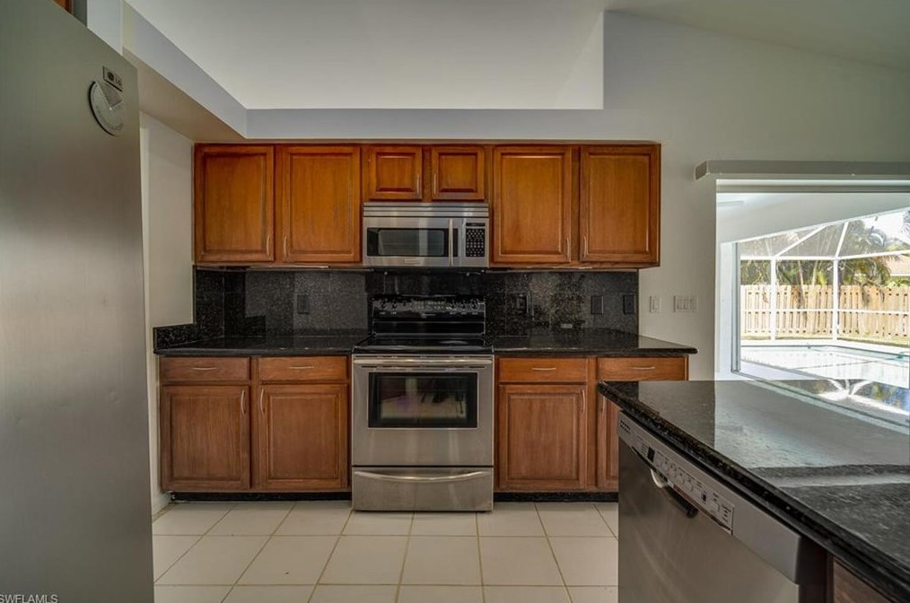2305 Sw 53rd Terrace, Cape Coral, FL 33914