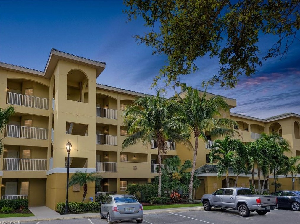 1791 Four Mile Cove Pkwy, Cape Coral, FL 33990-2404