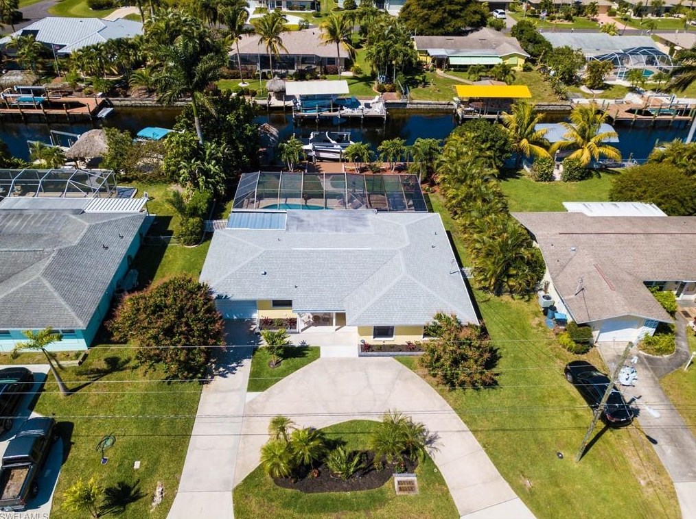 4926 2nd Pl, Cape Coral, FL 33914-7183