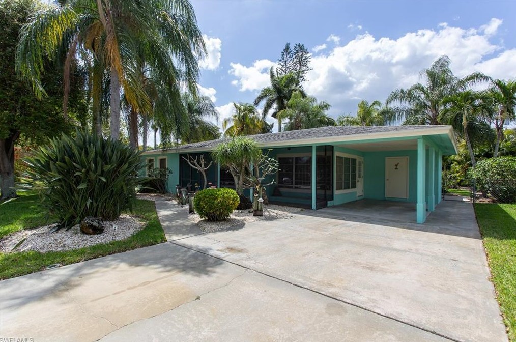 5214 Elm Ct, Cape Coral, FL 33904-5830