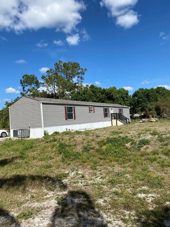 8431 Bogart Dr, Fort Myers, FL 33917-1692