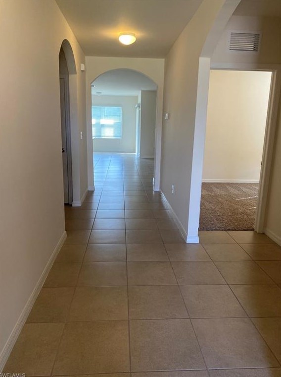 902 31st Ter, Cape Coral, FL 33904-2936