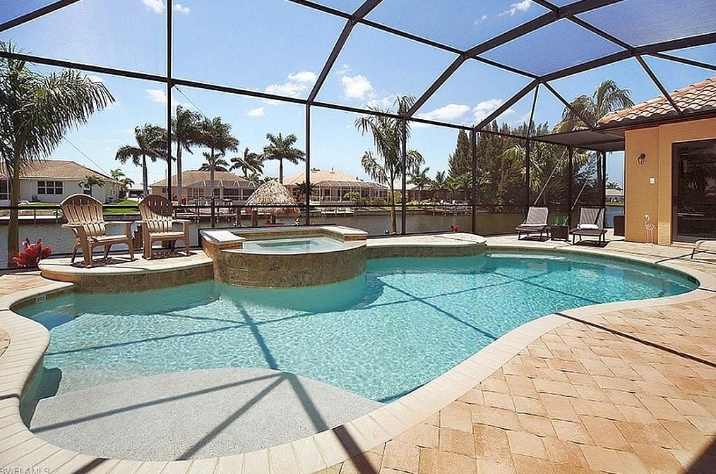 2712 36th Ln, Cape Coral, FL 33914-2813