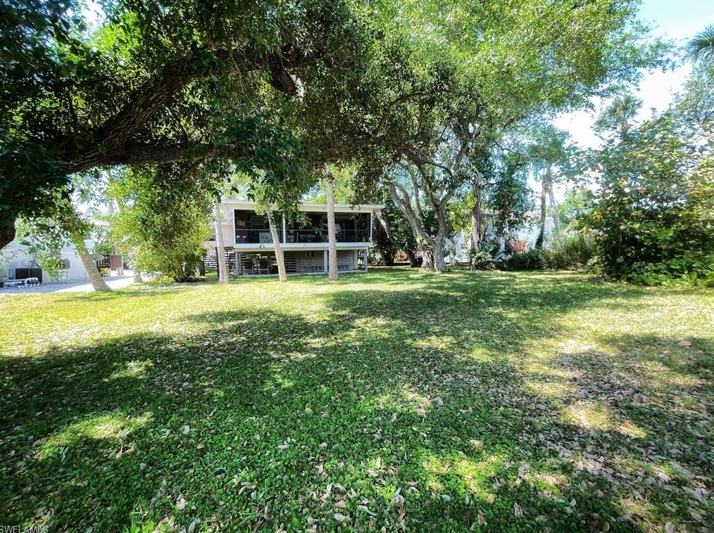 5461 Oak Ridge Ave, Fort Myers Beach, FL 33931