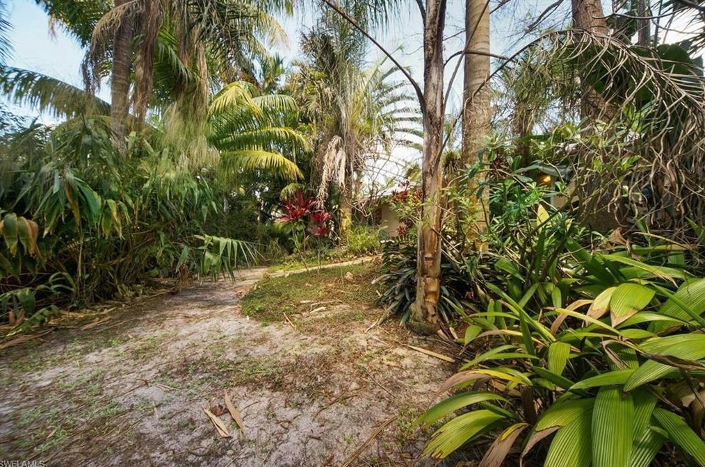 18514 Evergreen Rd, Fort Myers, FL 33967-3313