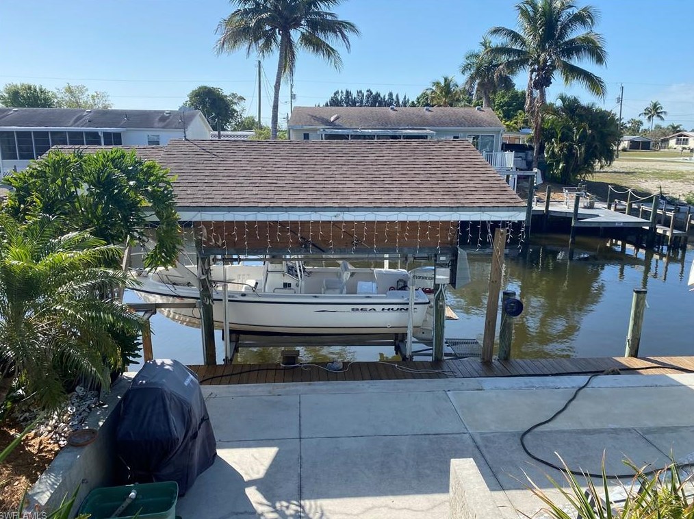 4907 Flamingo Dr, Saint James City, FL 33956