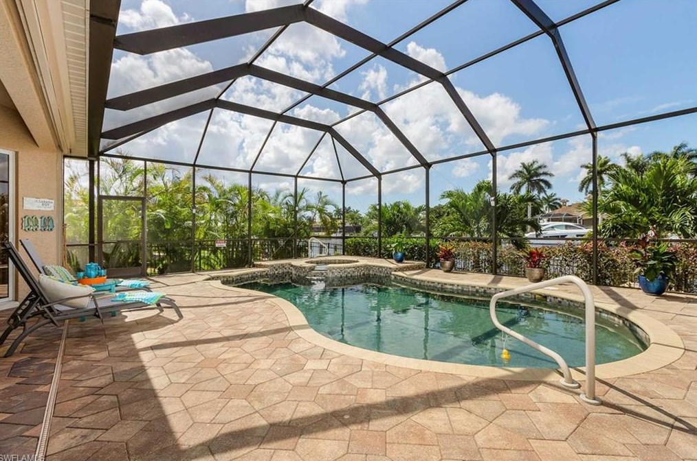 3922 Se 19th Pl, Cape Coral, FL 33904