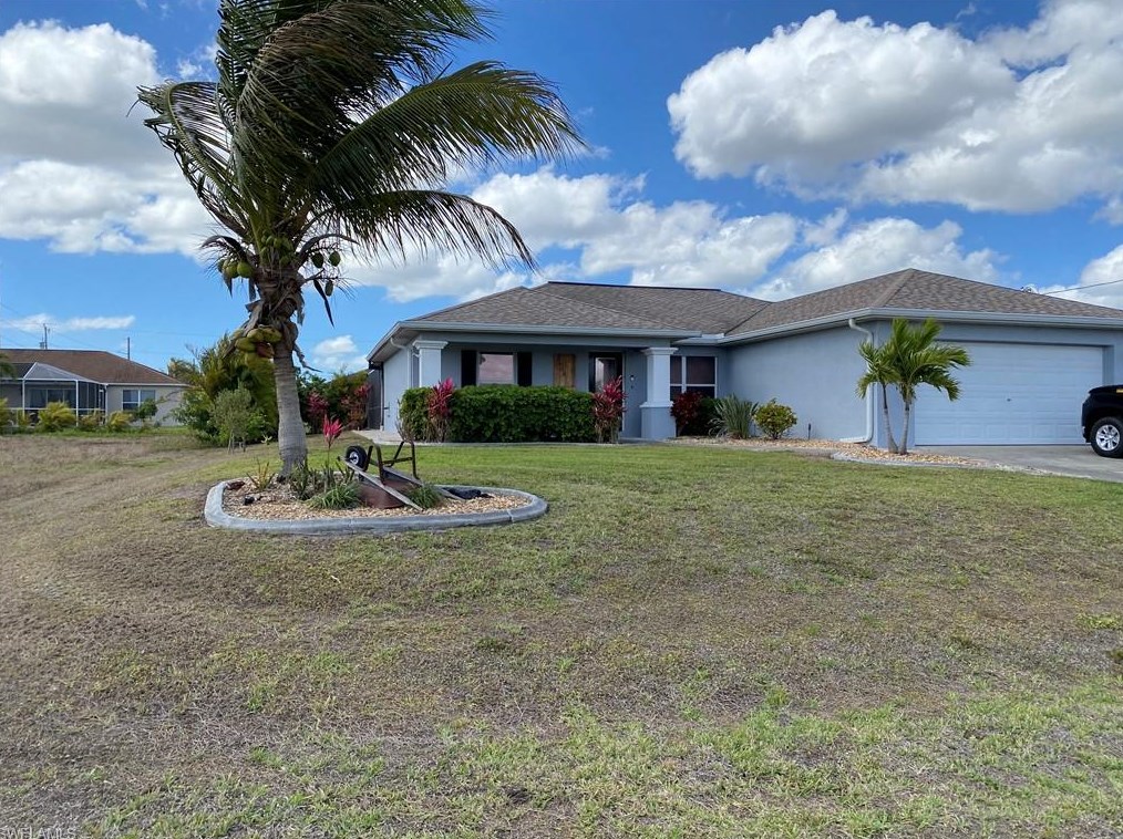 2408 8th Pl, Cape Coral, FL 33990-2573