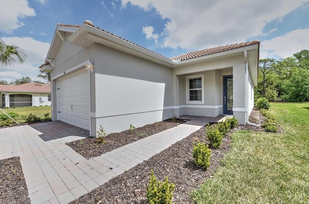 15127 Ligustrum Ln, Alva, FL 33920-4614