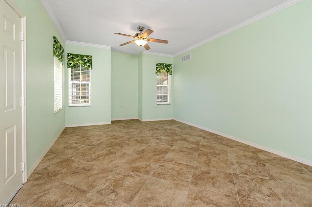 1866 Concordia Lake Cir, Cape Coral, FL 33909-9050