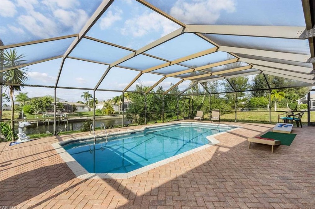 201 28th Ter, Cape Coral, FL 33904-3467