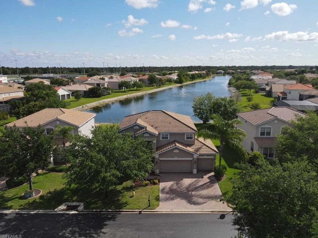 13574 Little Gem Cir, Fort Myers, FL 33913-7927