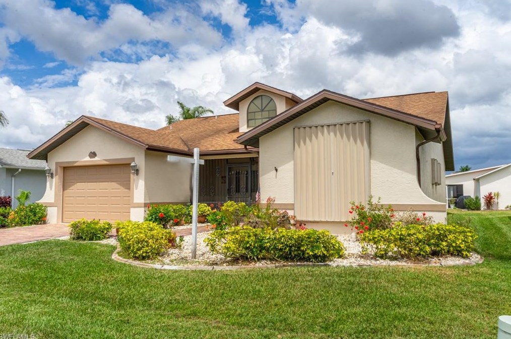 3361 Clubview Dr, Fort Myers, FL 33917-2005