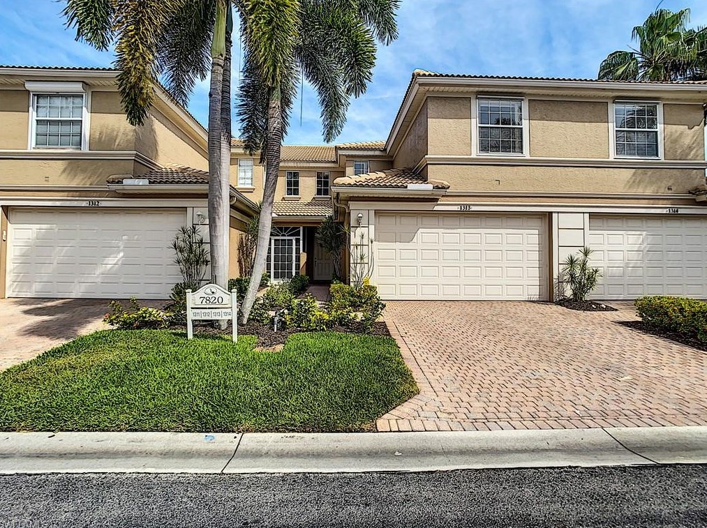 7820 Reflecting Pond Ct, Fort Myers, FL 33907