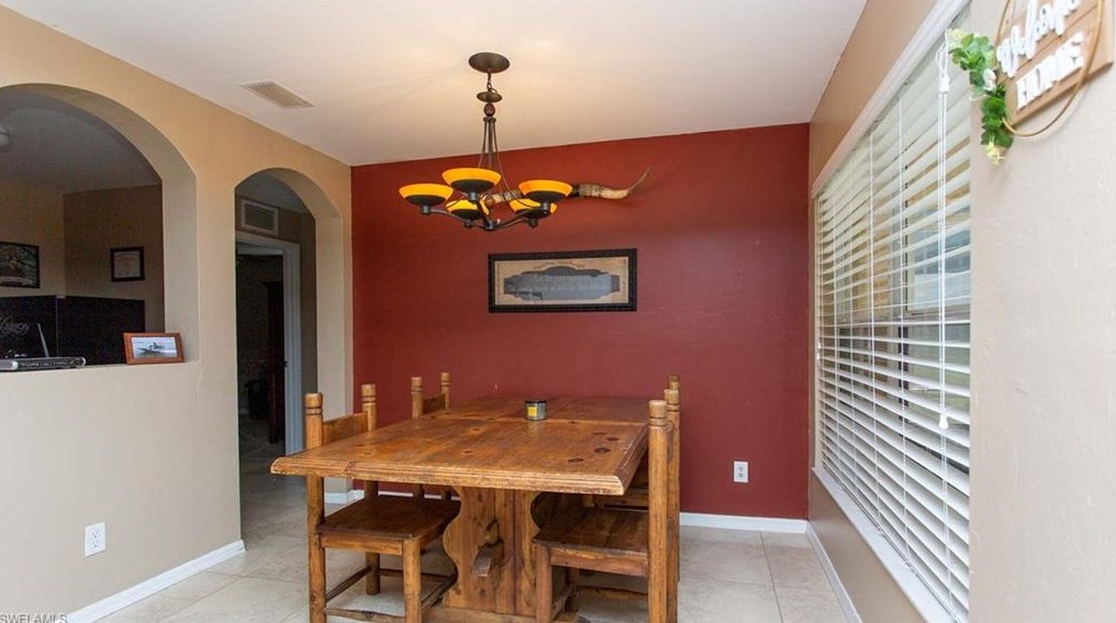 6054 Joplin Ave, Fort Myers FL 33905-5718 exterior