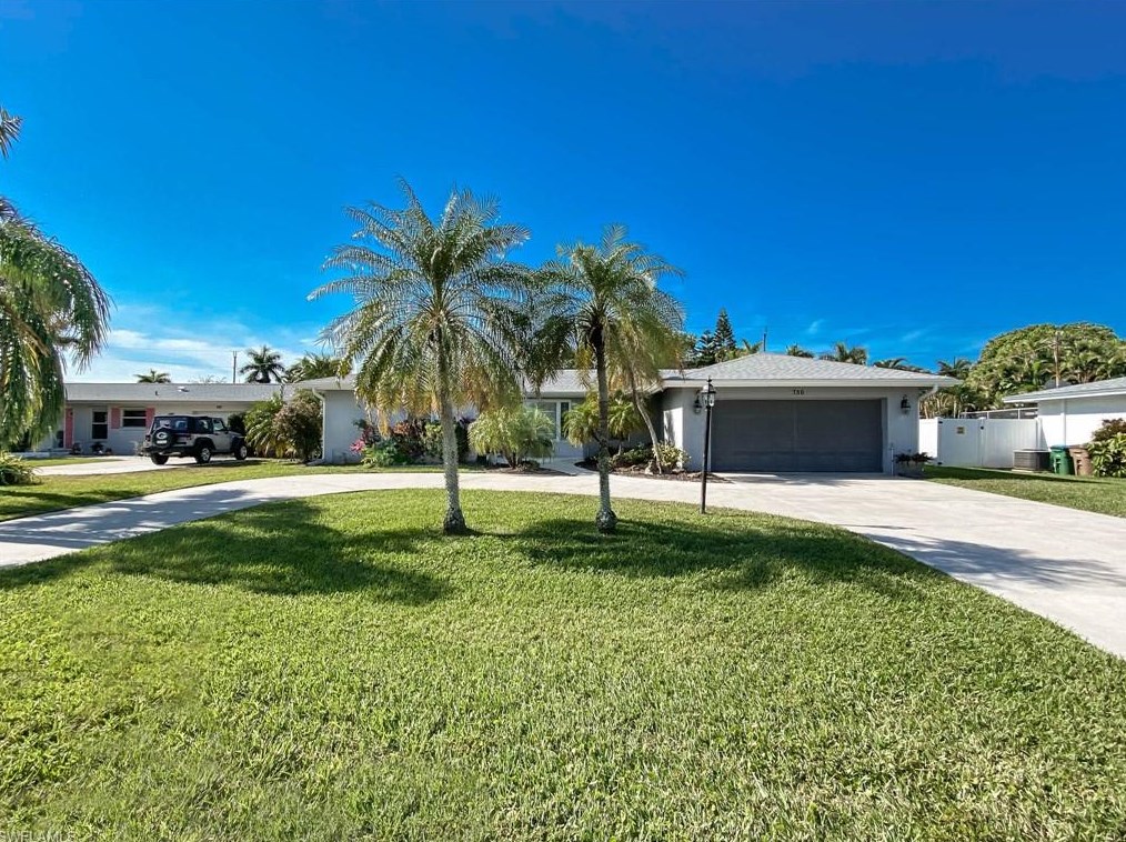 756 Coral Dr, Cape Coral FL  33904-5901 exterior