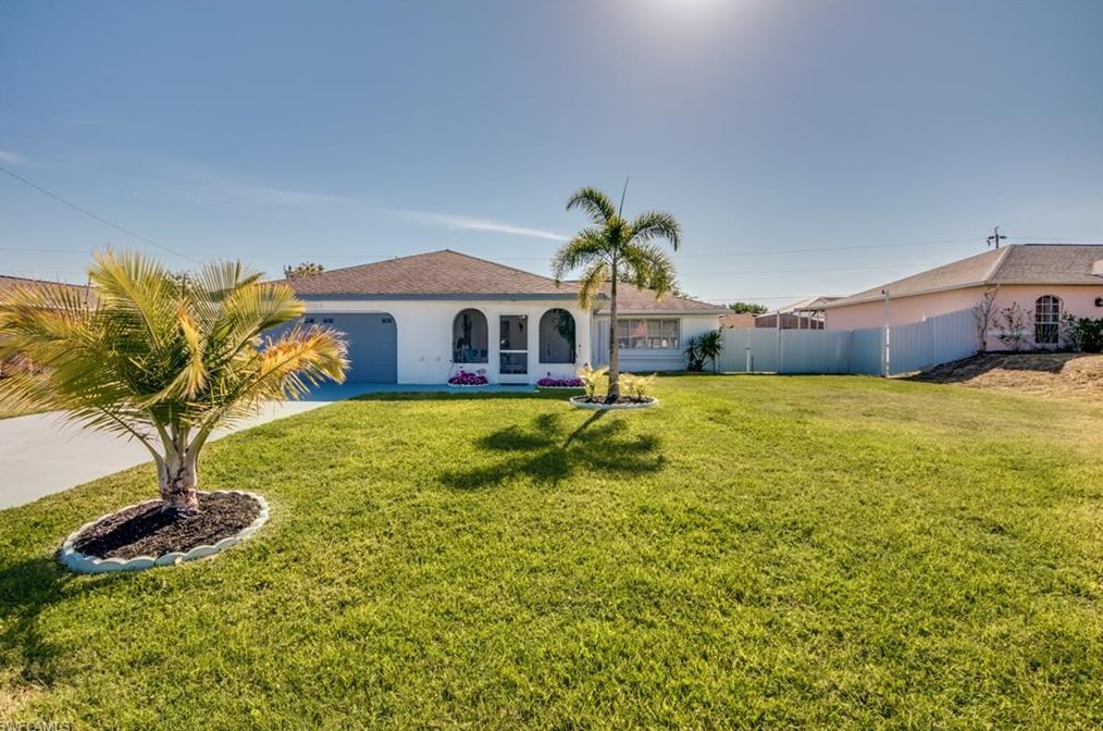 1109 10th Pl, Cape Coral, FL 33909-1485