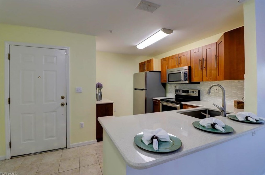 15425 Bellamar Cir Apt 914, Fort Myers, FL 33908