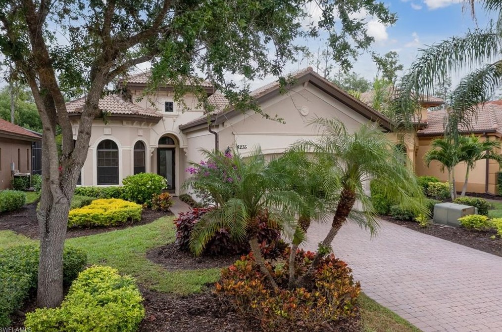 8235 Provencia Ct, Fort Myers, FL 33912-8993