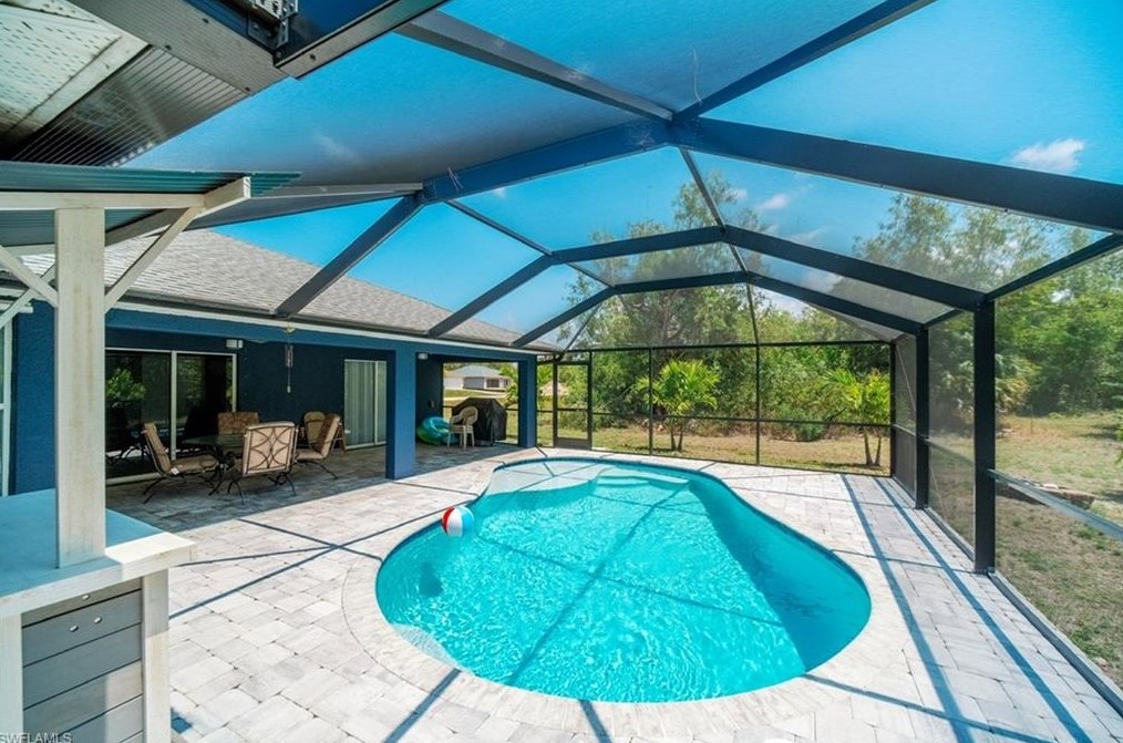 3820 45th Ln, Cape Coral, FL 33993-7300