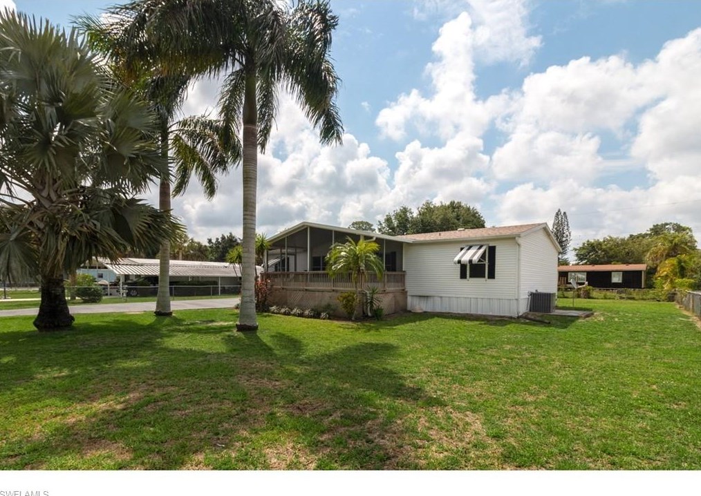 11337 Sunray Dr, Bonita Springs, FL 34135